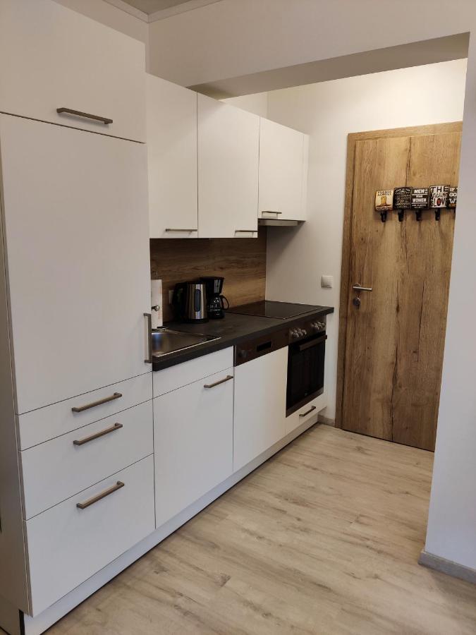 Deutsch-Wagram Holiday Home In Quiet Beautiful Area With Two Separate, Modern, Furnished Apartments מראה חיצוני תמונה