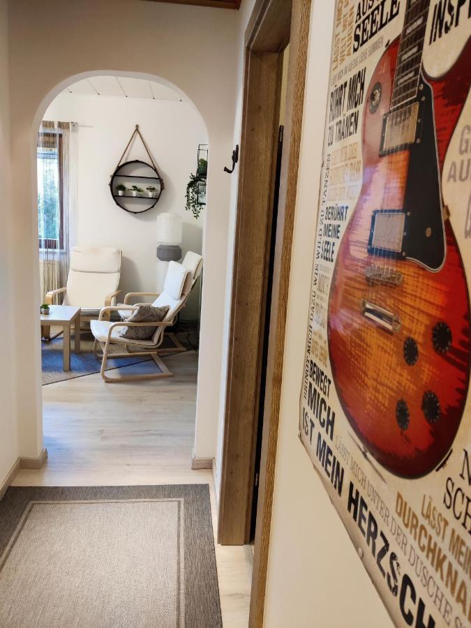 Deutsch-Wagram Holiday Home In Quiet Beautiful Area With Two Separate, Modern, Furnished Apartments מראה חיצוני תמונה
