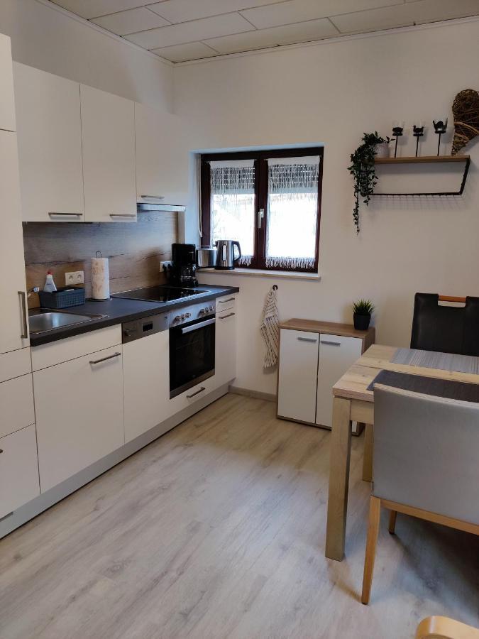 Deutsch-Wagram Holiday Home In Quiet Beautiful Area With Two Separate, Modern, Furnished Apartments מראה חיצוני תמונה